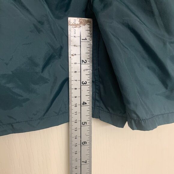 Umbro Shorts Men's XL Green - Picture 4 of 8